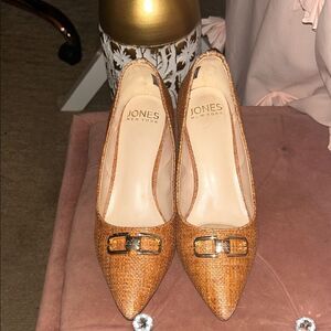 Jones New York Women's Brown Textured Heels Sz 7.5